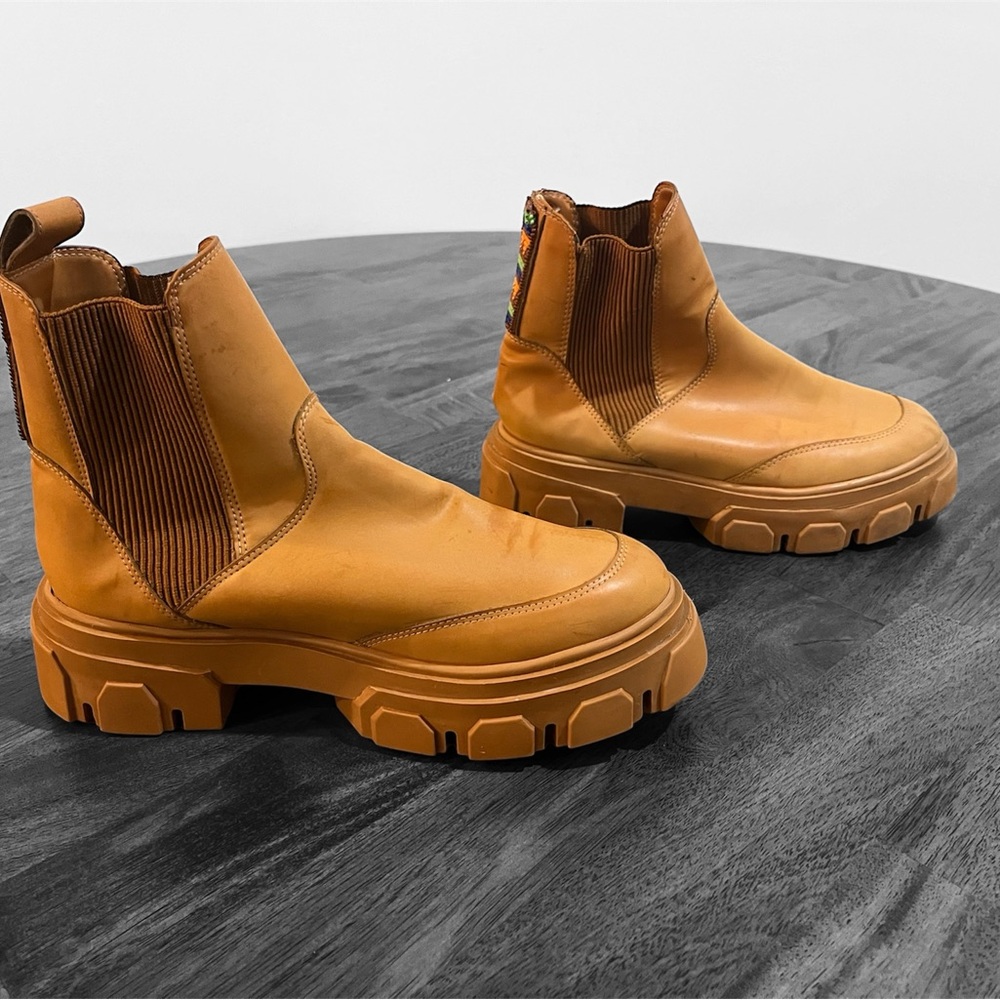 Farm Rio Leather Pull On Chelsea Ankle Boot